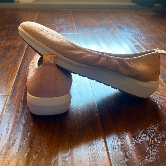 Naturalizer Flats - Picture 3 of 3